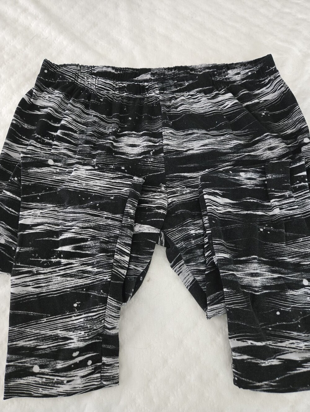 Womens Black & White Patterned Bottoms
